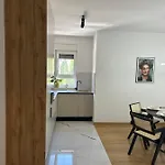 Marta オレビック